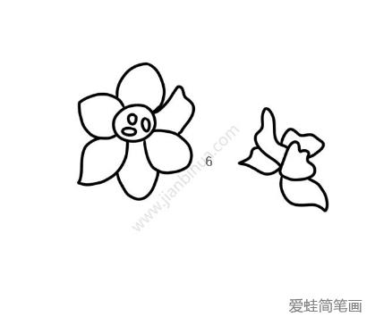 素雅的水仙花简笔画